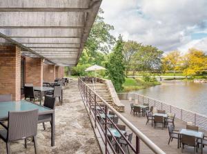 hyatt lodge oak brook chicago