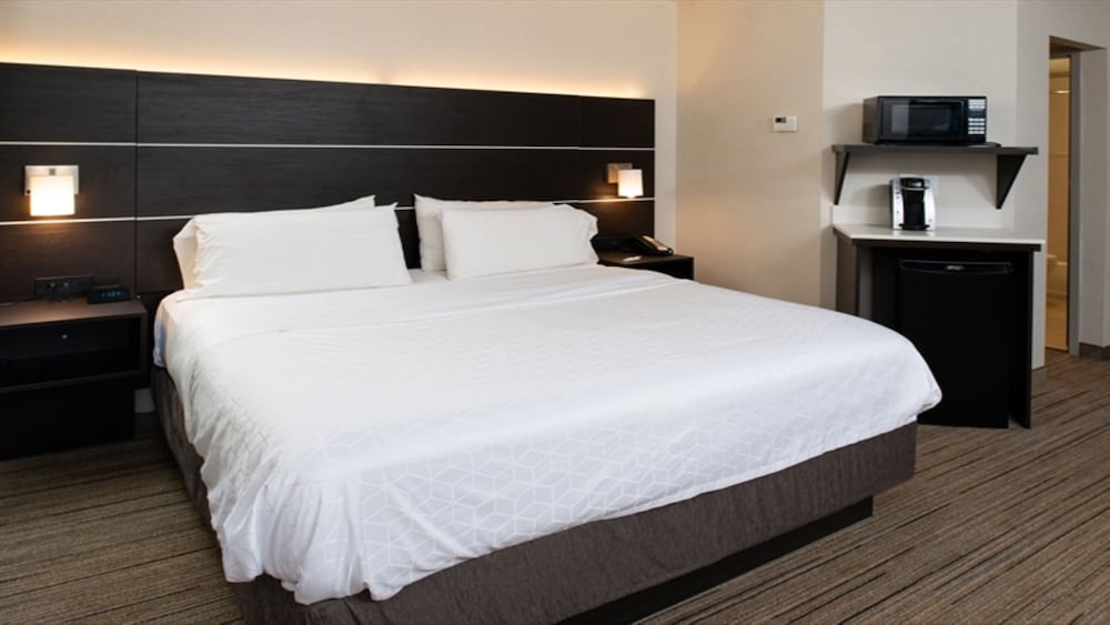holiday inn express west cincinnati by ihg