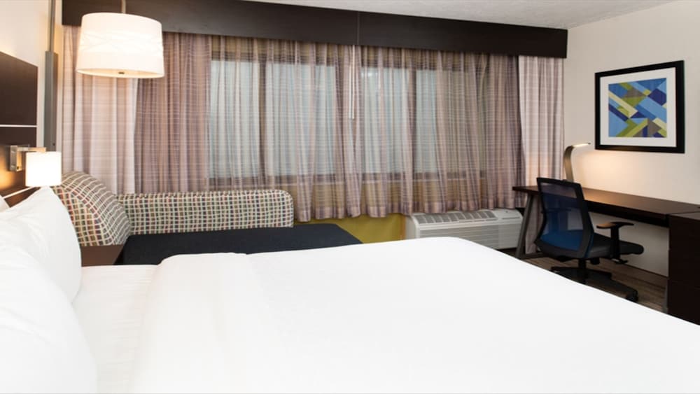 holiday inn express west cincinnati by ihg