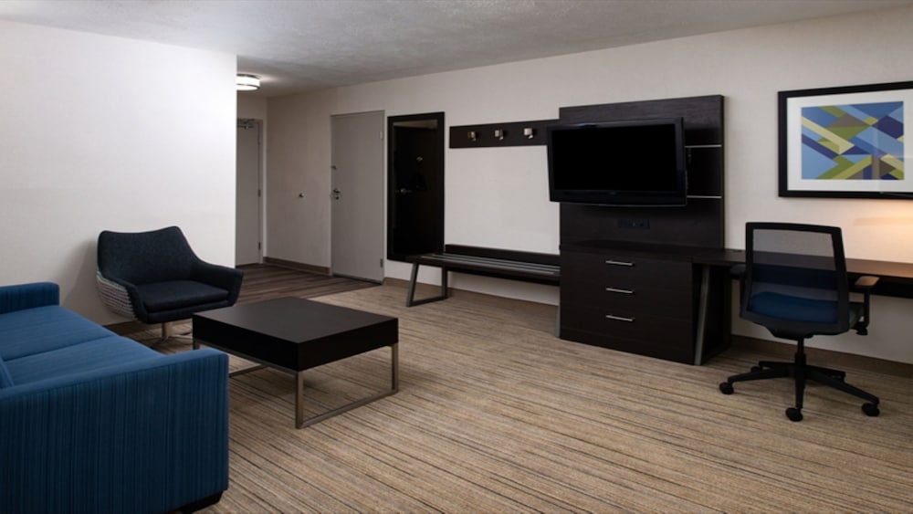holiday inn express west cincinnati by ihg
