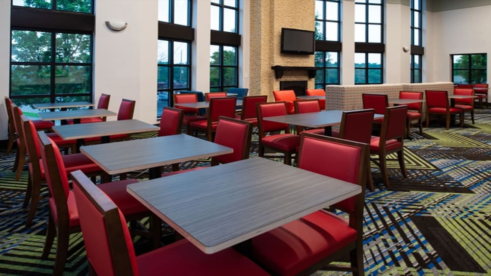 holiday inn express west cincinnati by ihg