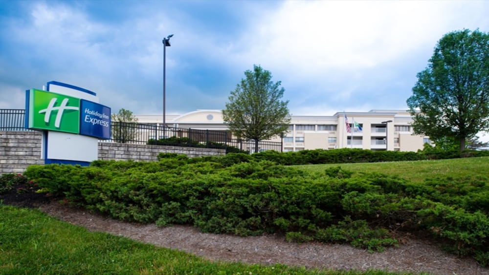 holiday inn express west cincinnati by ihg