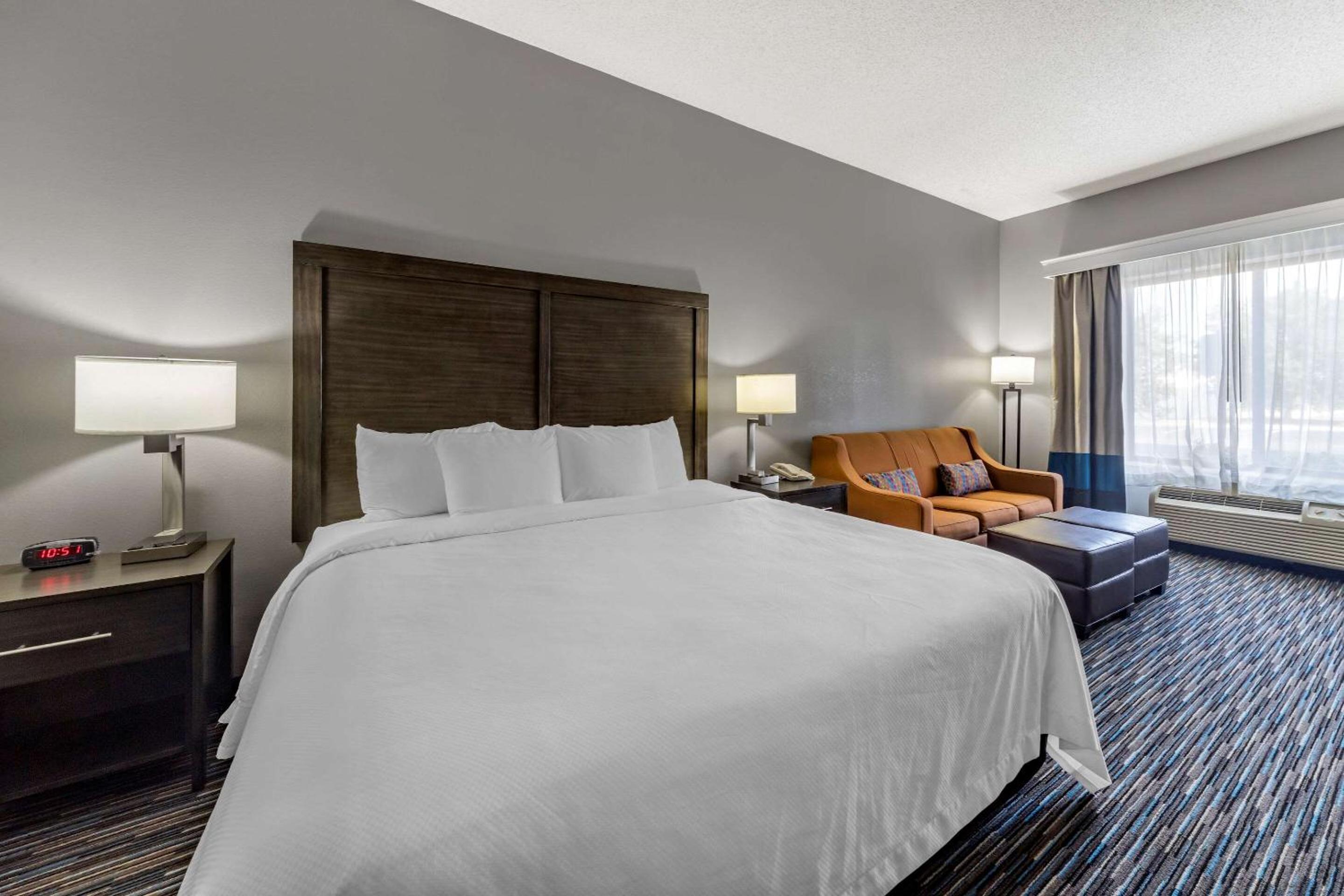 comfort inn and suites quail springs