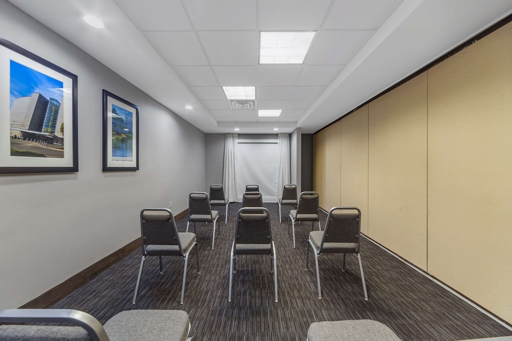 comfort inn and suites quail springs