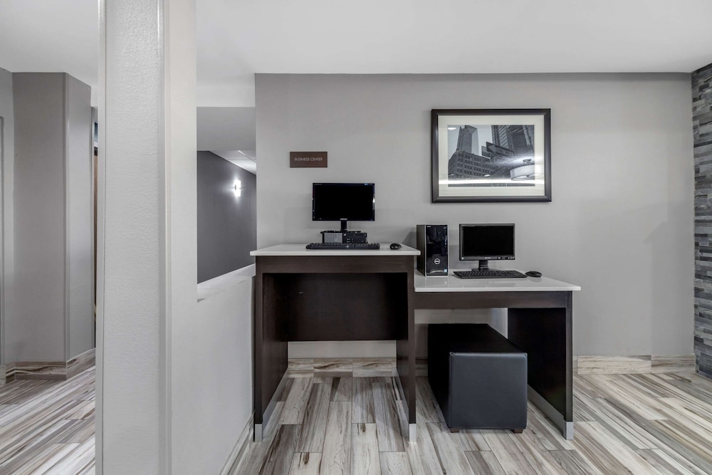comfort inn and suites quail springs