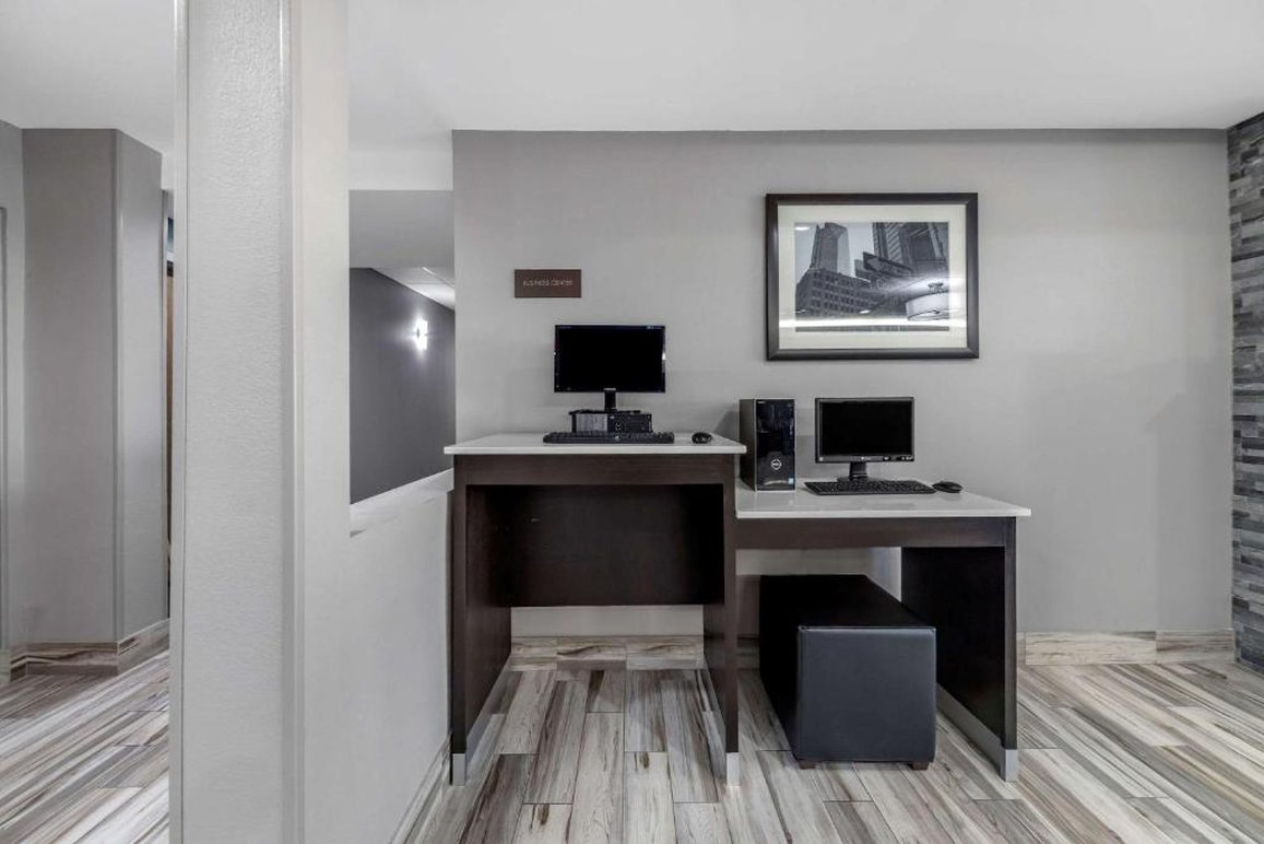 comfort inn and suites quail springs