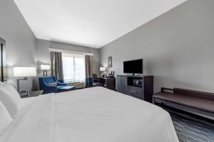 comfort inn and suites quail springs