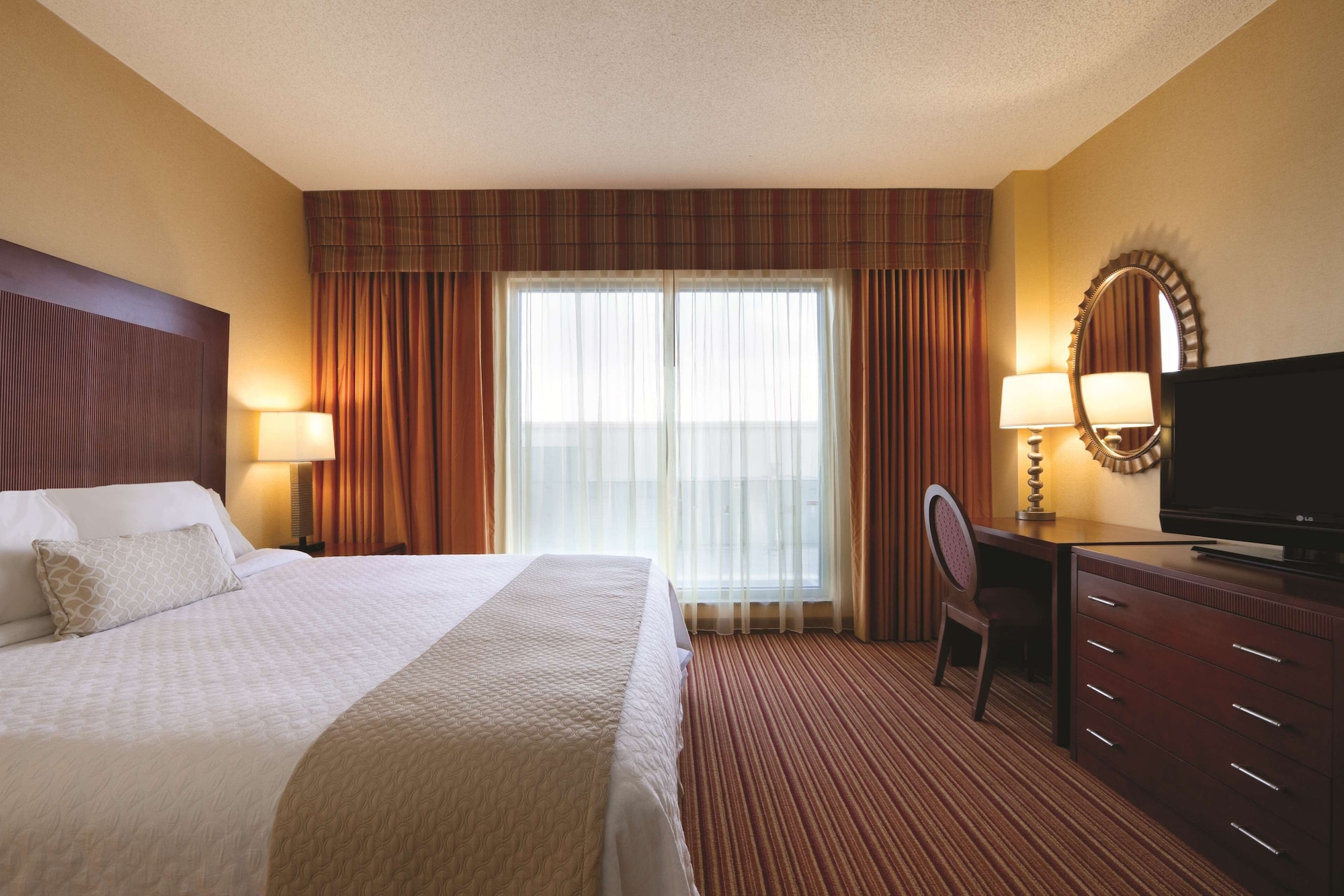 embassy suites by hilton norman hotel and conference center