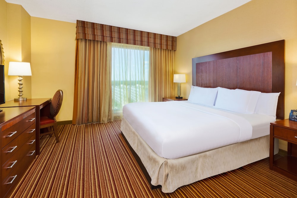 embassy suites by hilton norman hotel and conference center