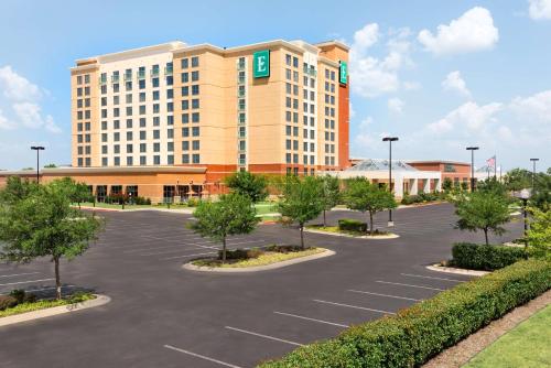 embassy suites by hilton norman hotel and conference center
