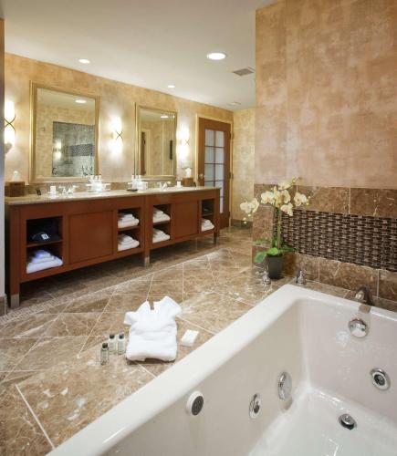 embassy suites by hilton norman hotel and conference center