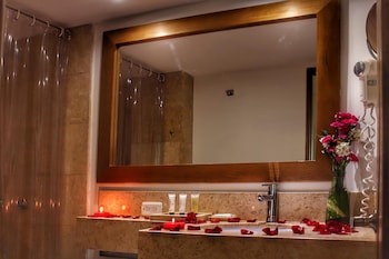 hotel oceania cartagena