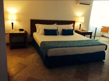 hotel oceania cartagena