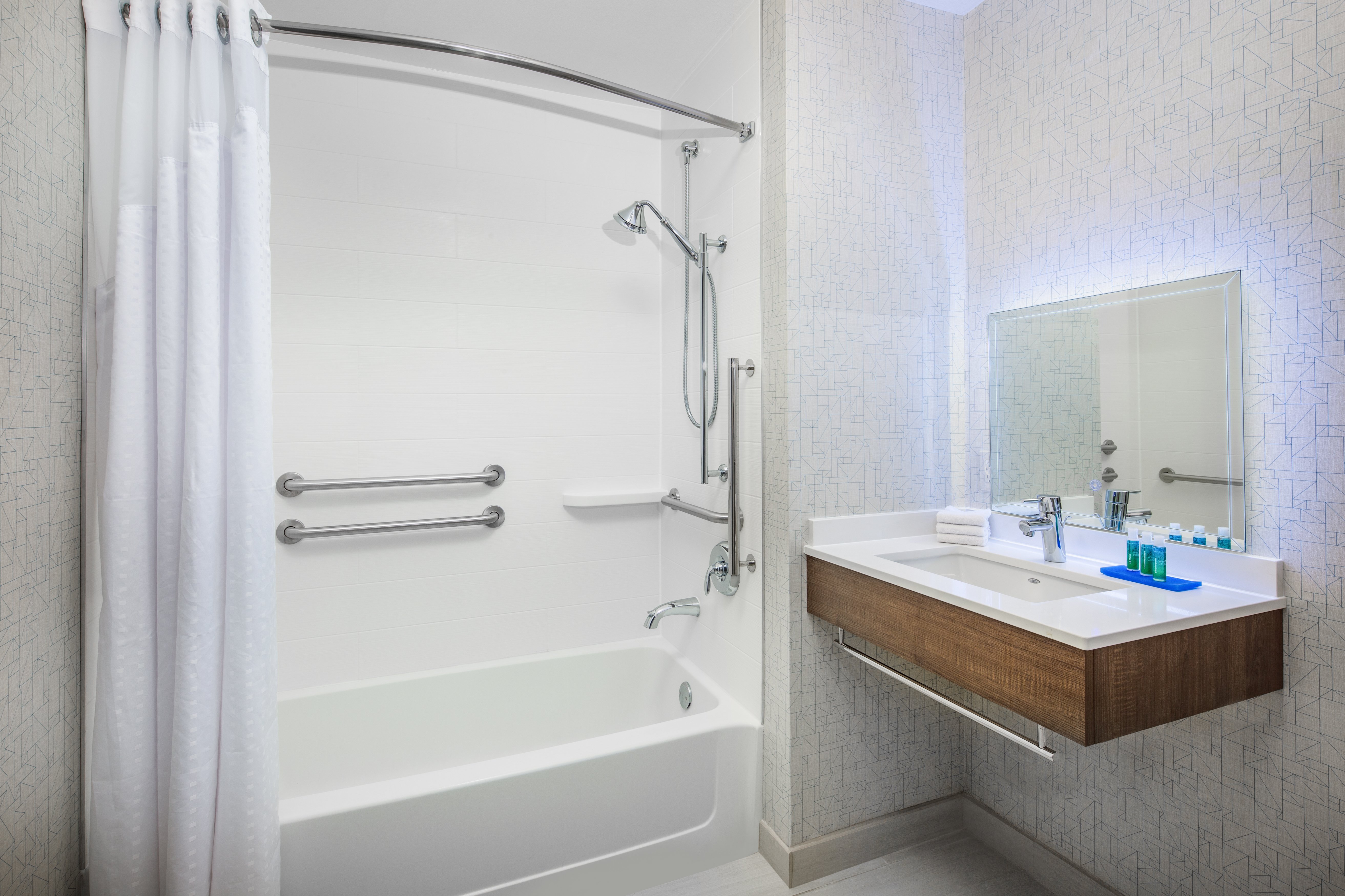 holiday inn express and suites ontario airport by ihg