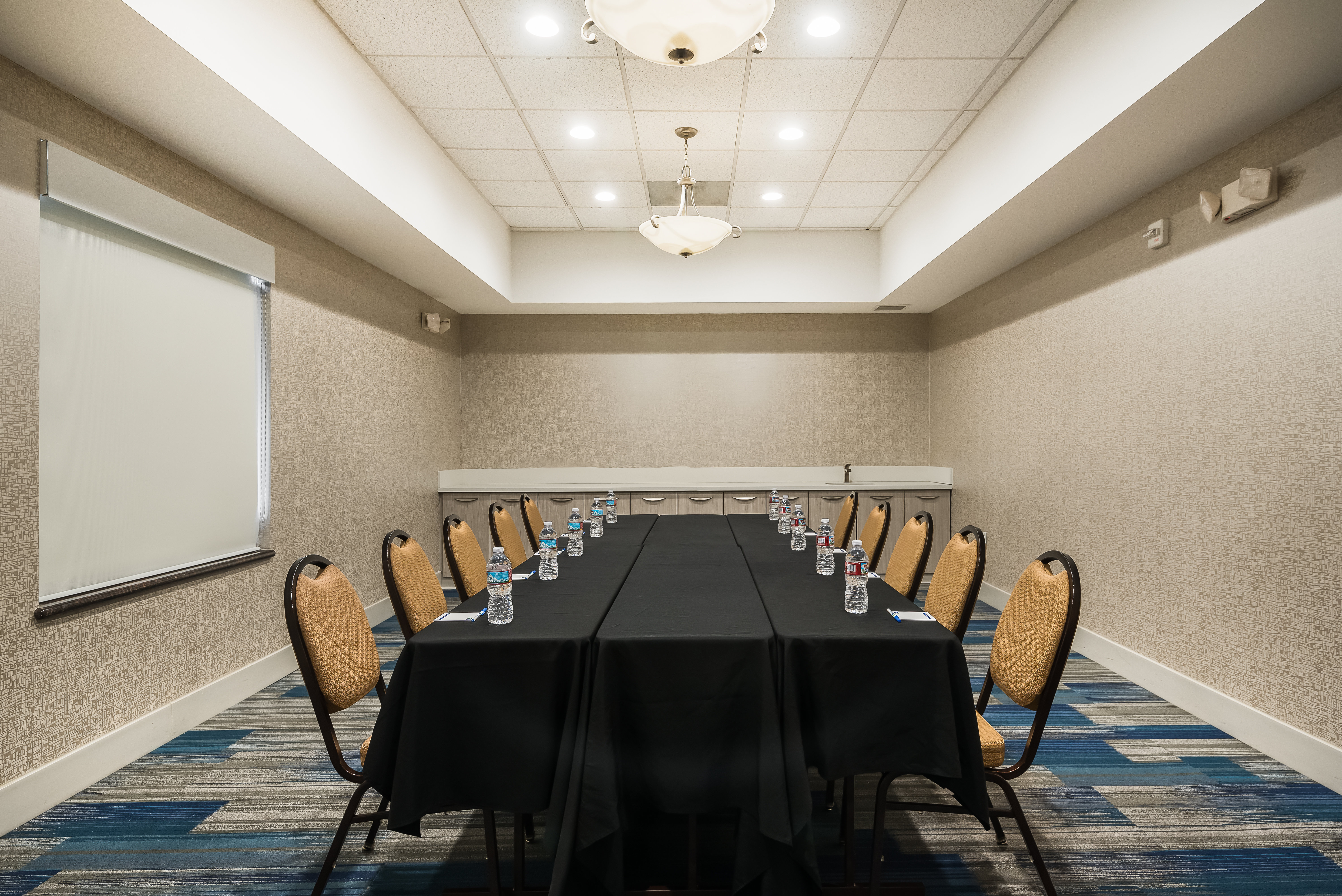 holiday inn express and suites ontario airport by ihg