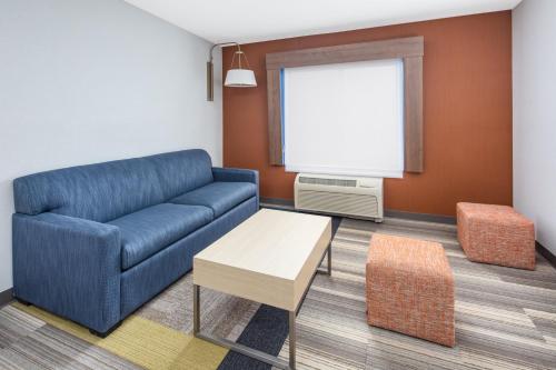 holiday inn express and suites ontario airport by ihg