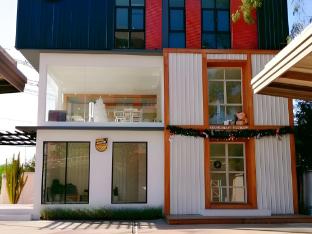 the ascent apartment