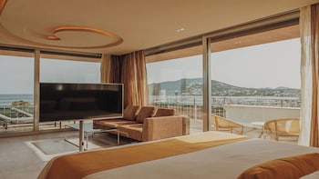 aguas de ibiza grand luxe hotel
