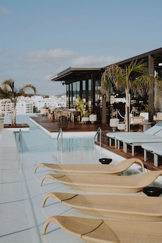 aguas de ibiza grand luxe hotel