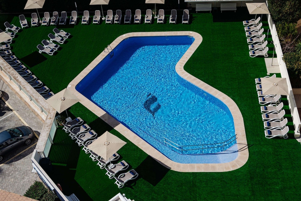 hotel thb maria isabel adults only
