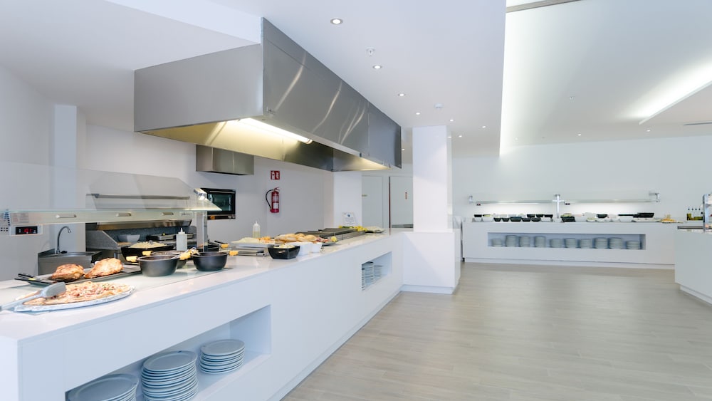 hotel thb maria isabel adults only