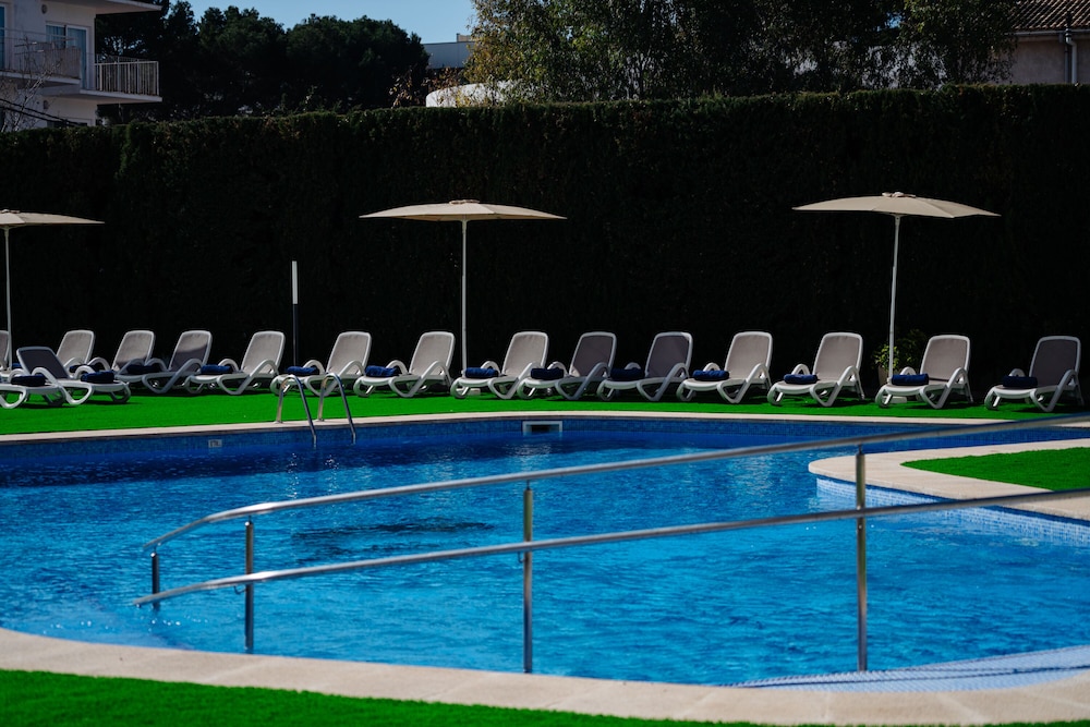 hotel thb maria isabel adults only