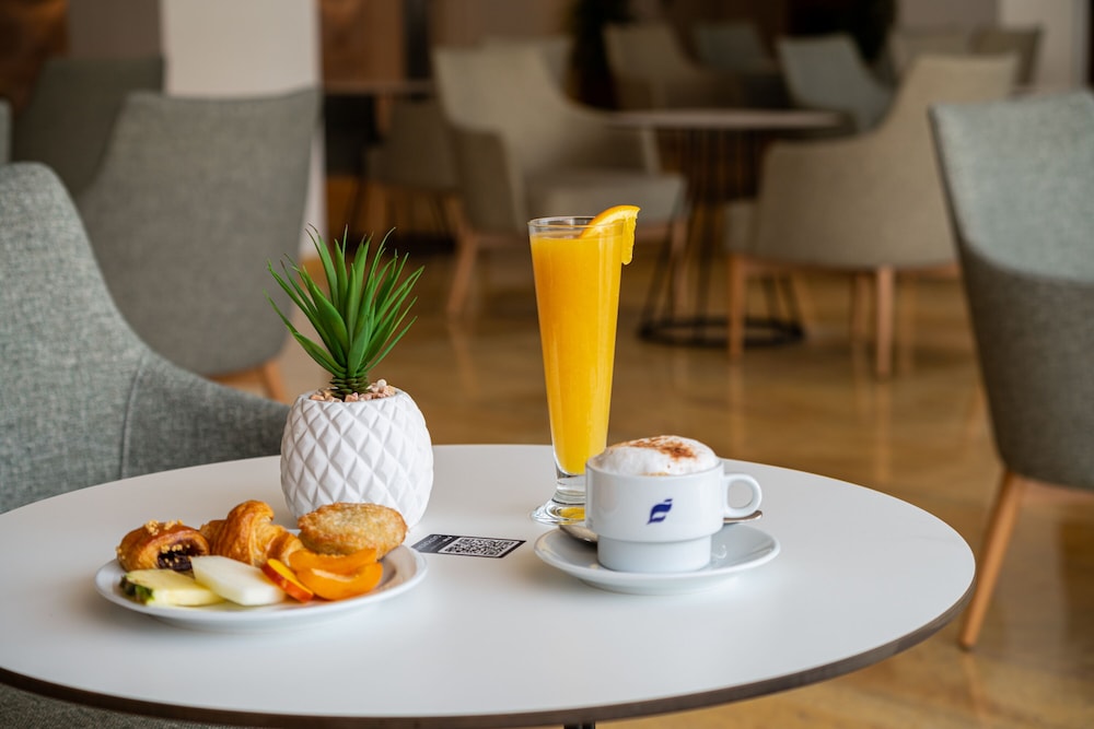 hotel thb maria isabel adults only