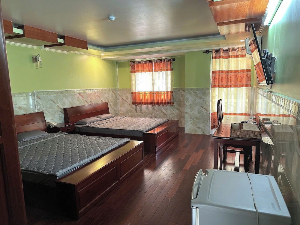 hung thinh hotel