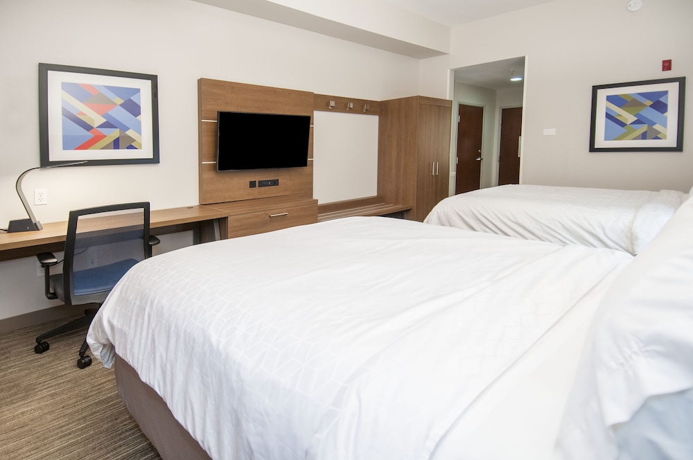 holiday inn express and suites ocean springs by ihg