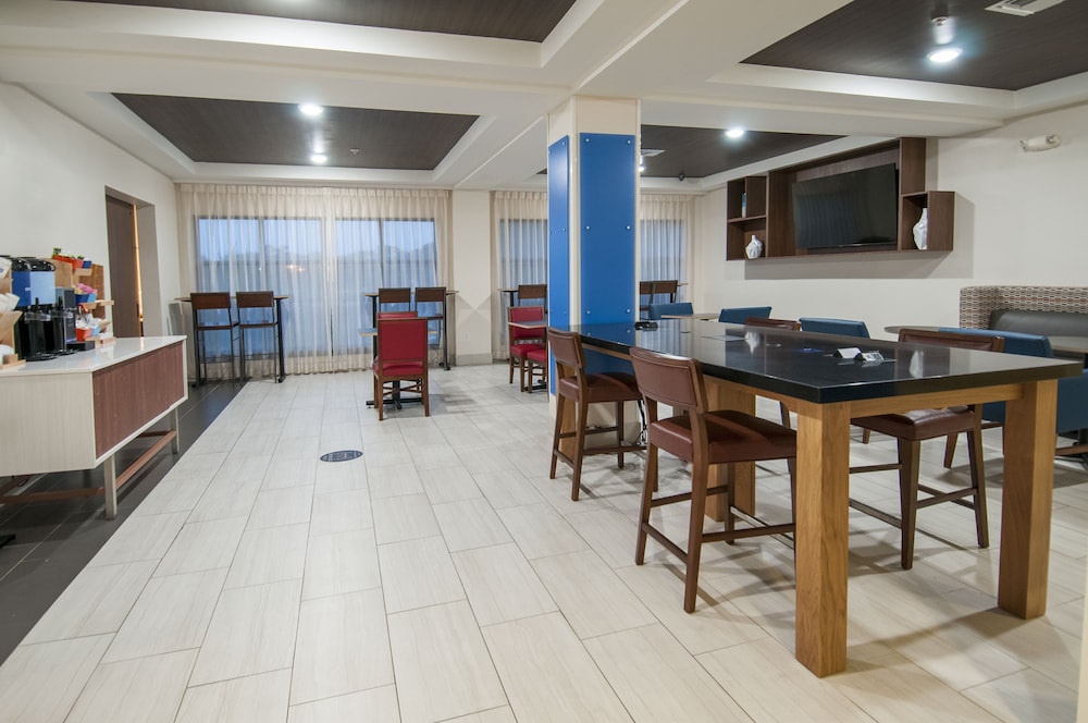 holiday inn express and suites ocean springs by ihg