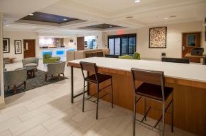 holiday inn express and suites ocean springs by ihg