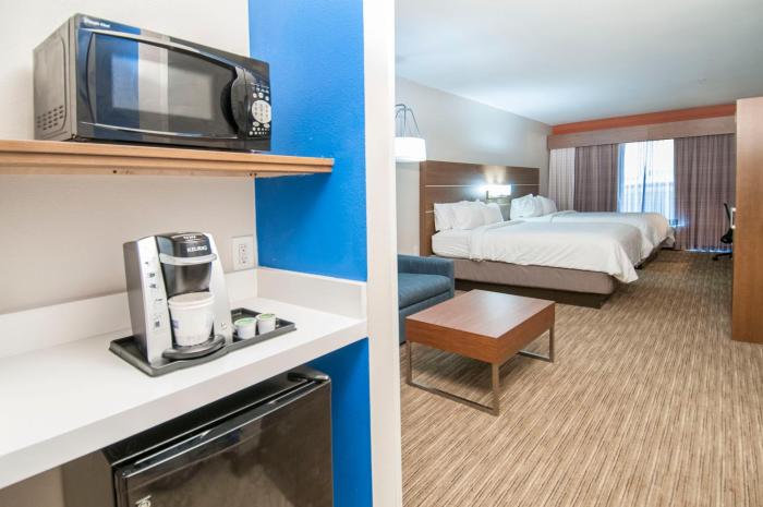 holiday inn express and suites ocean springs by ihg