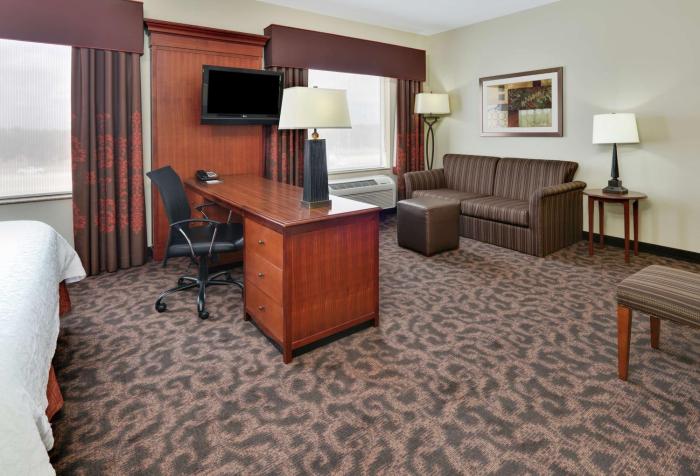 hampton inn and suites fort worth forest hill