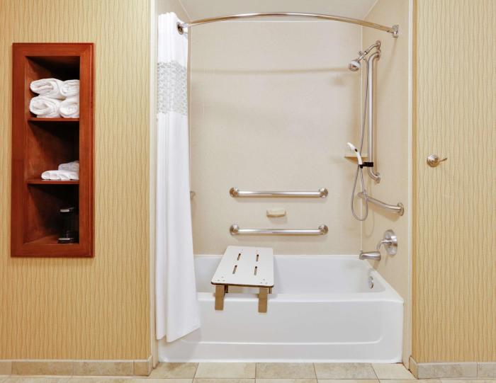 hampton inn and suites fort worth forest hill