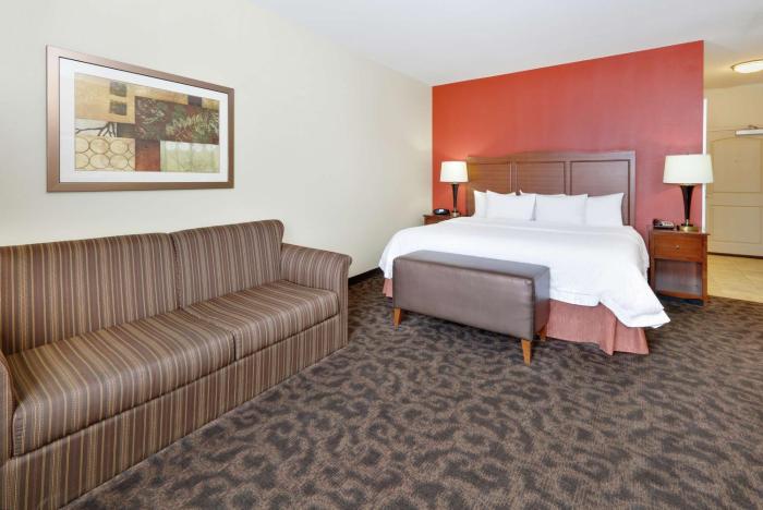 hampton inn and suites fort worth forest hill