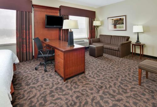hampton inn and suites fort worth forest hill