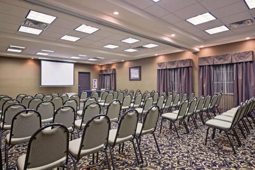 La Quinta Inn & Suites Fort Worth Ne Mall,Hurst>>Fort Worth,3 star