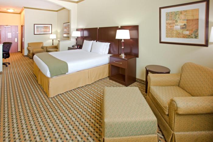 holiday inn express and suites fort worth fossil creek