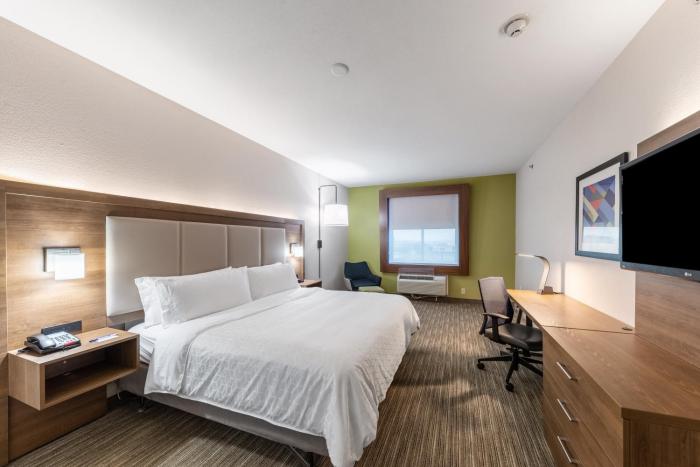 holiday inn express and suites fort worth fossil creek