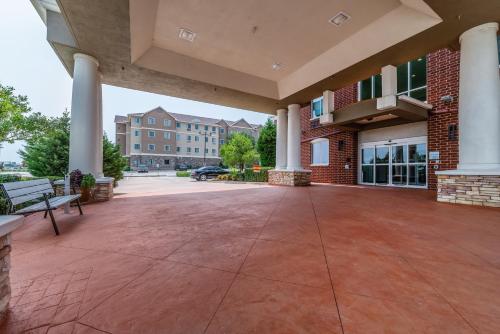 holiday inn express and suites fort worth fossil creek