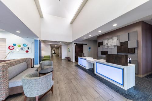 holiday inn express and suites fort worth fossil creek