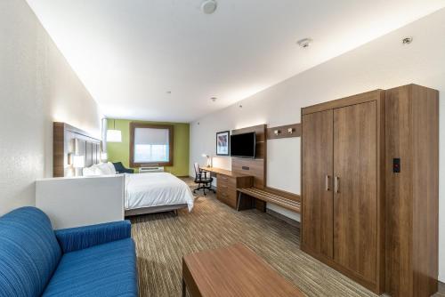 holiday inn express and suites fort worth fossil creek