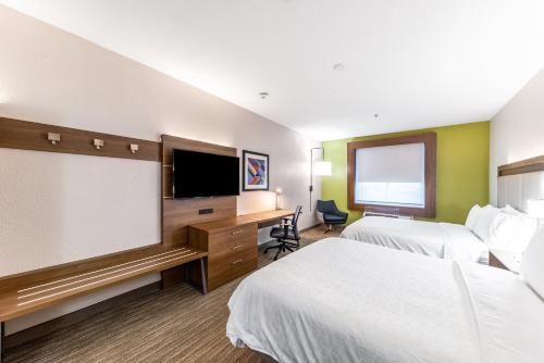 holiday inn express and suites fort worth fossil creek