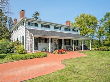 the neighbour house bandb