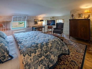 the neighbour house bandb