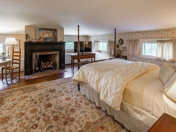 the neighbour house bandb