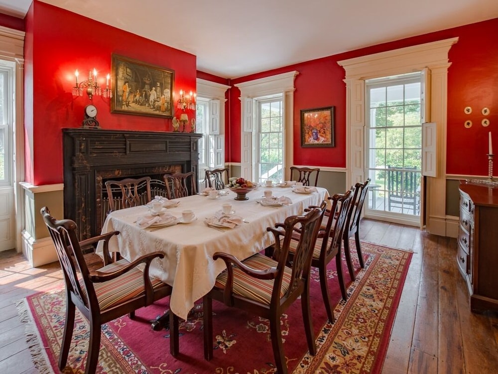 the neighbour house bandb