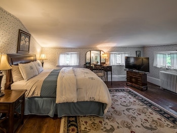 the neighbour house bandb