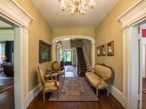 The Neighbour House B&B,Long Valley>>Hackettstown,2 star