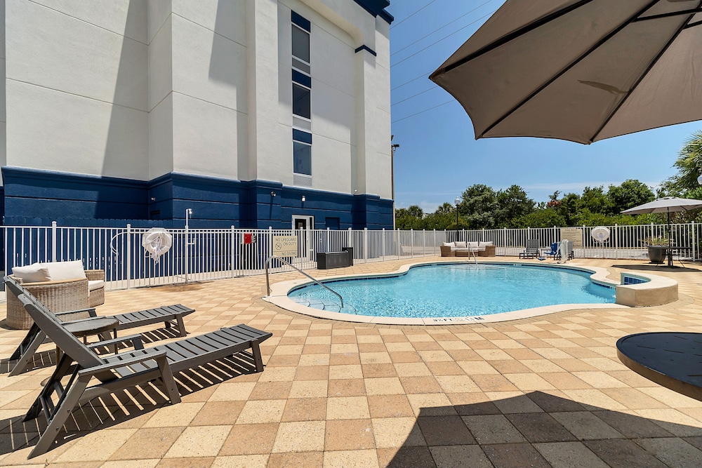 hampton inn and suites destin sandestin area